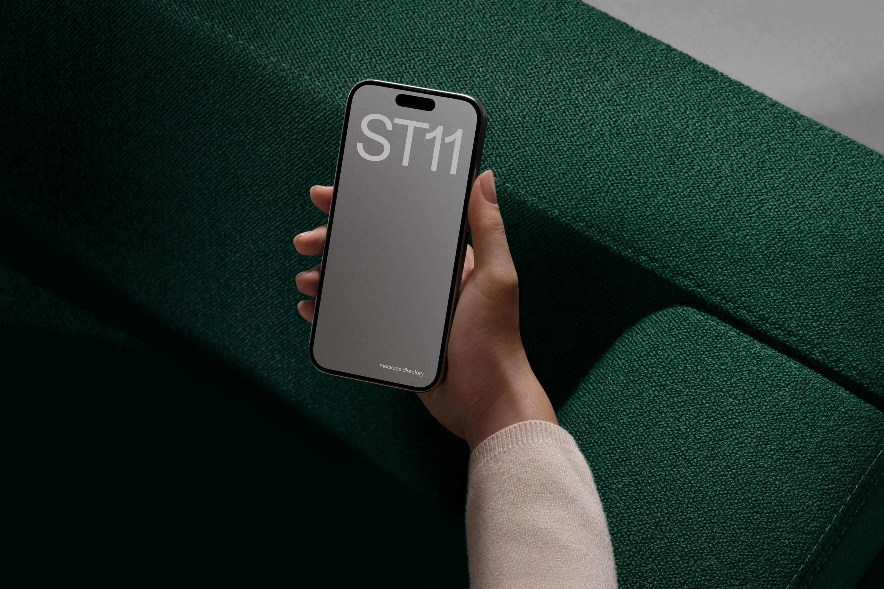 ST11 — iPhone 15 Pro - Image 2