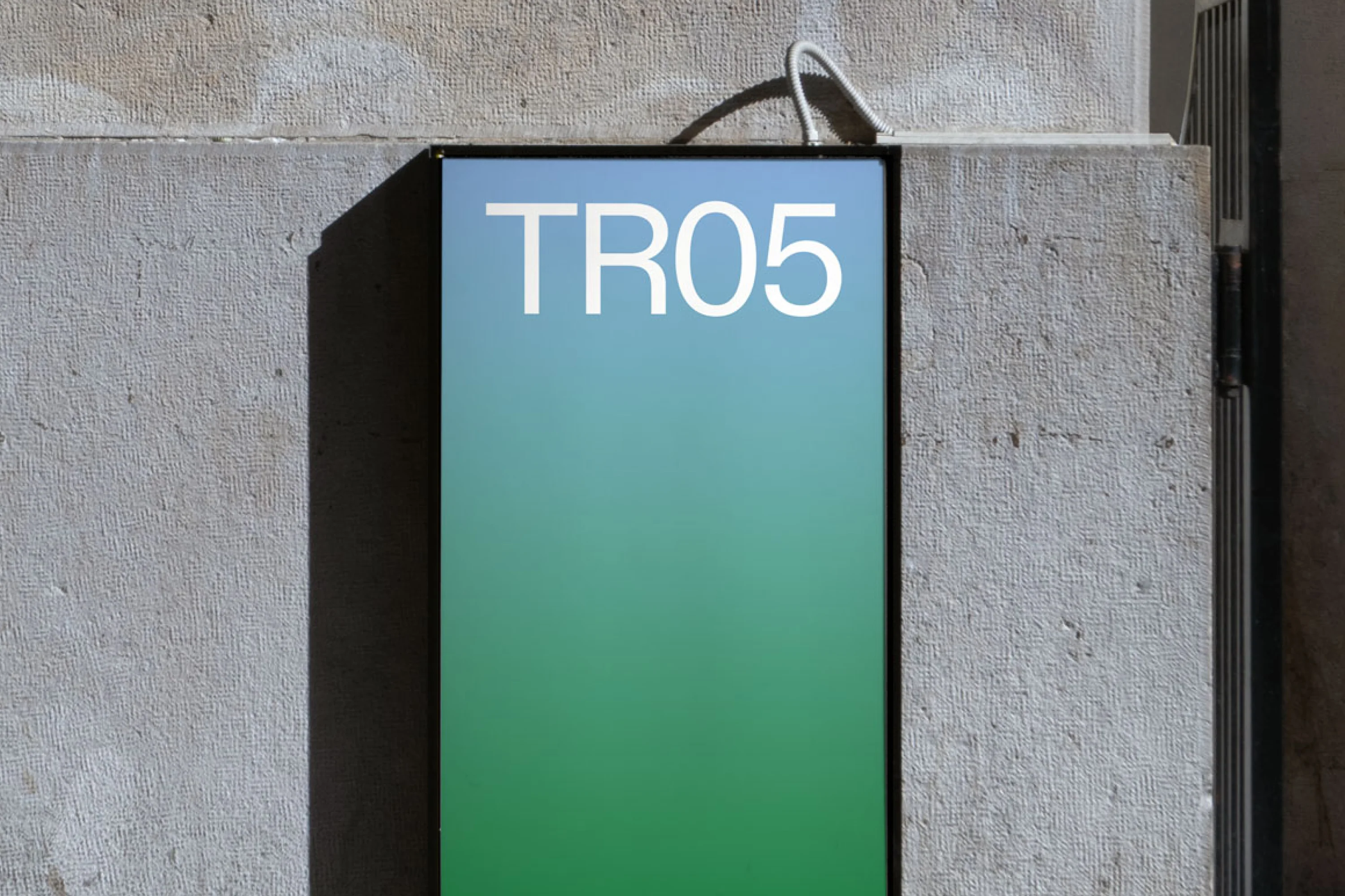 TR05 — Vertical Sign - Image 2