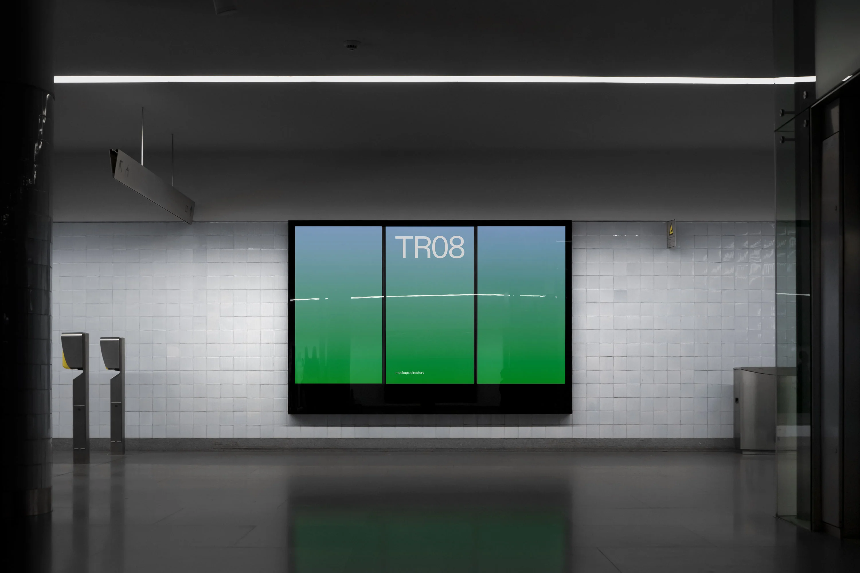 TR08 — Metro Screen Trio - Image 2